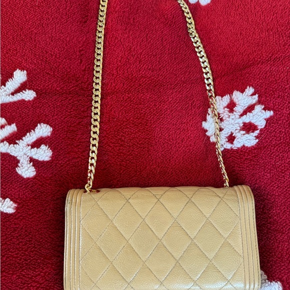 CHANEL Boy Cream Quilted Leather Wallet on Chain - Picture 3 of 14